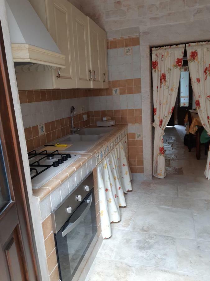 Alberobello Casa Vacanze - Pathos Tra I Trulliヴィラ エクステリア 写真